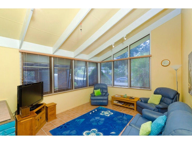 27 Aethalia Street, Currumbin Waters QLD 4223