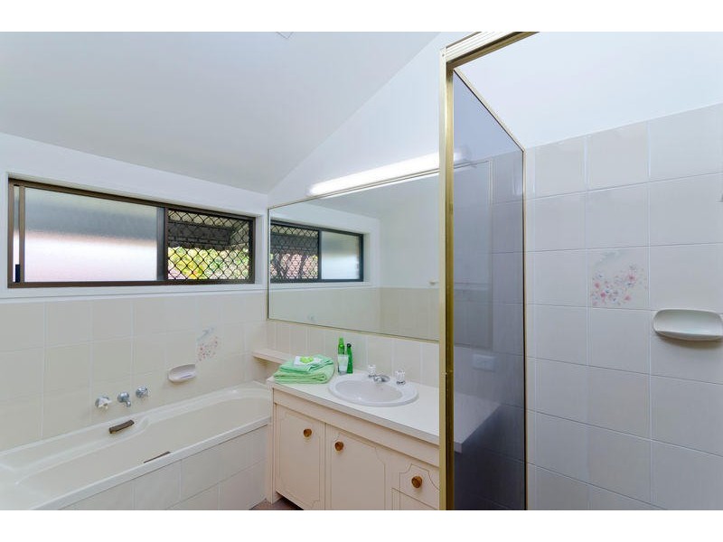 27 Aethalia Street, Currumbin Waters QLD 4223