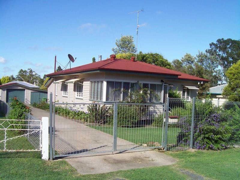 59 Taylor West Street, Murgon QLD 4605