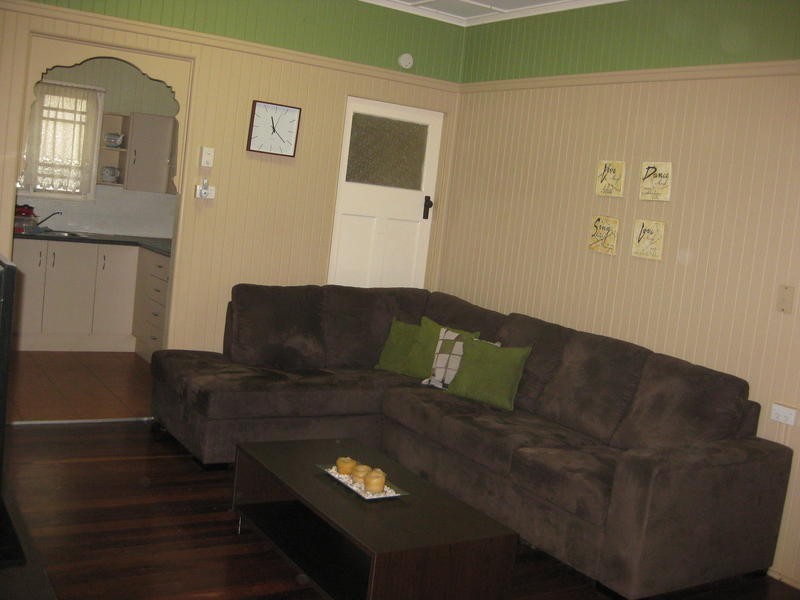 59 Taylor West Street, Murgon QLD 4605