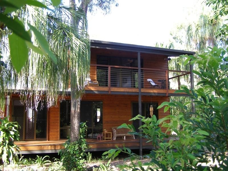 8 Crown Court, Moore Park Beach QLD 4670