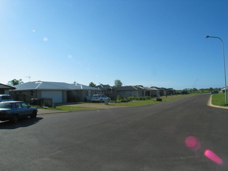 2 Pinnacle Court, Avoca QLD 4670