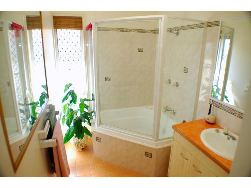 68 Clearview Avenue, Thabeban QLD 4670