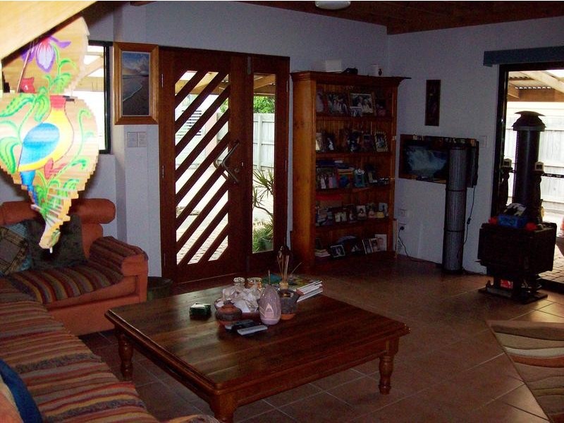 32 Holland Street, Bargara QLD 4670