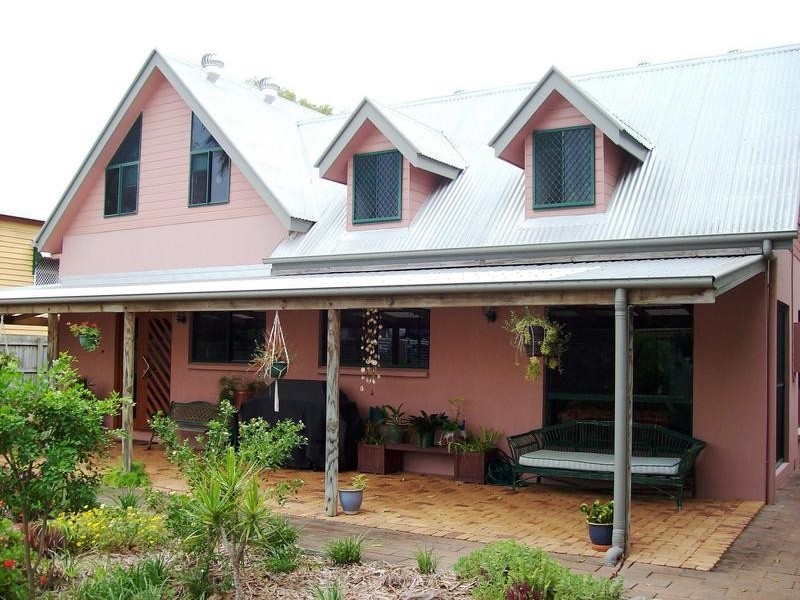 32 Holland Street, Bargara QLD 4670