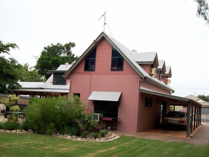 32 Holland Street, Bargara QLD 4670