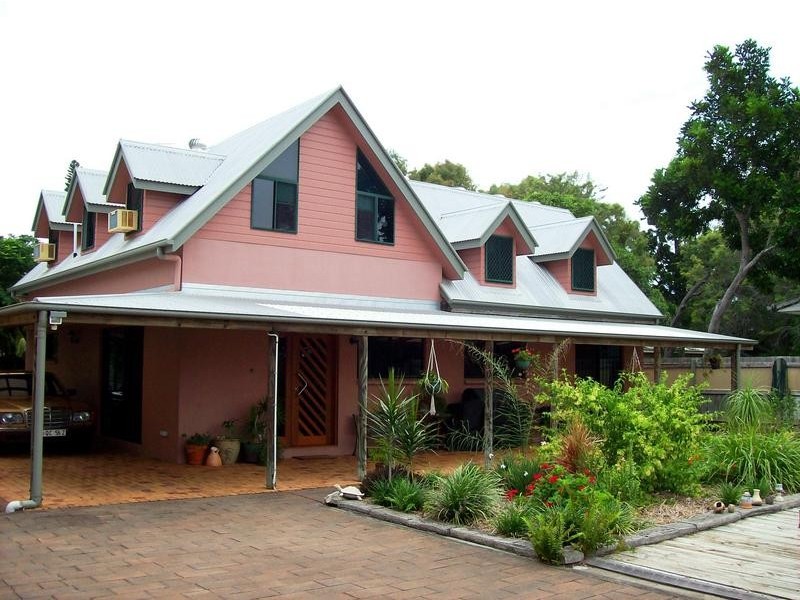 32 Holland Street, Bargara QLD 4670