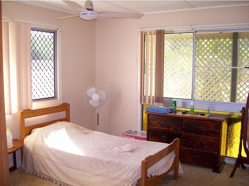 50 Mitchell Street, Elliott Heads QLD 4670