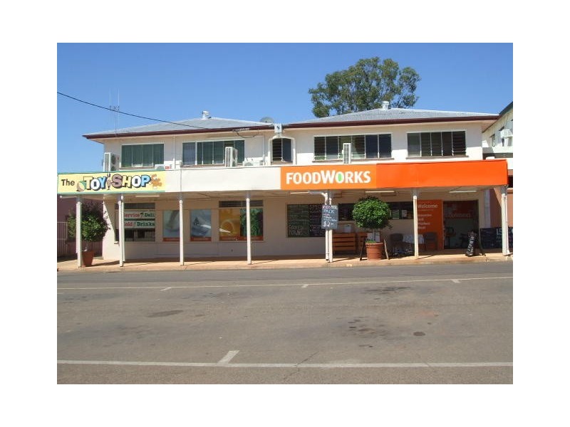 14 Lyons Street, Mundubbera QLD 4626