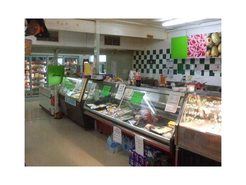 14 Lyons Street, Mundubbera QLD 4626