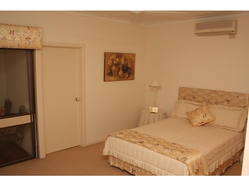 40 Avenell Street, Avenell Heights QLD 4670