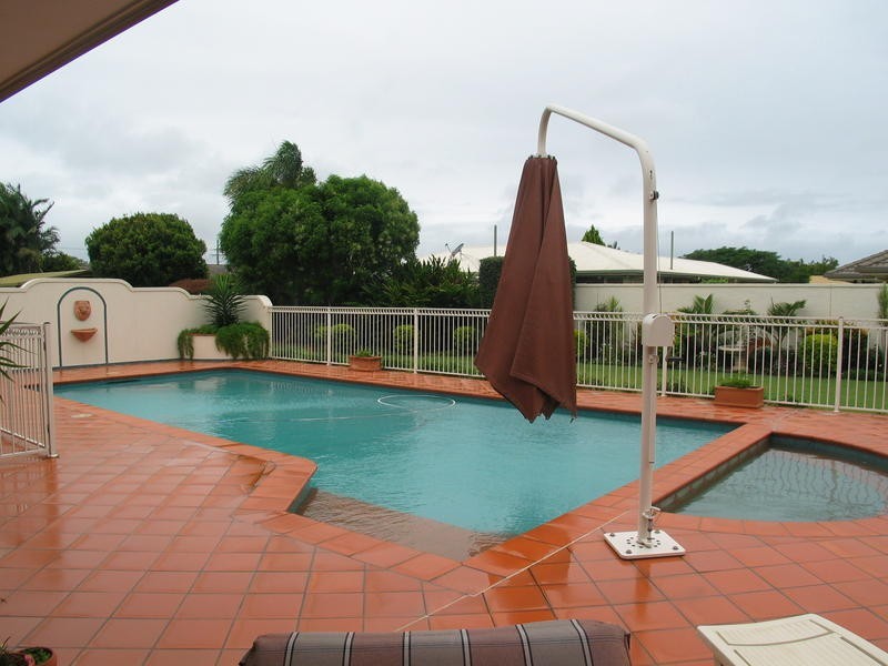 40 Avenell Street, Avenell Heights QLD 4670