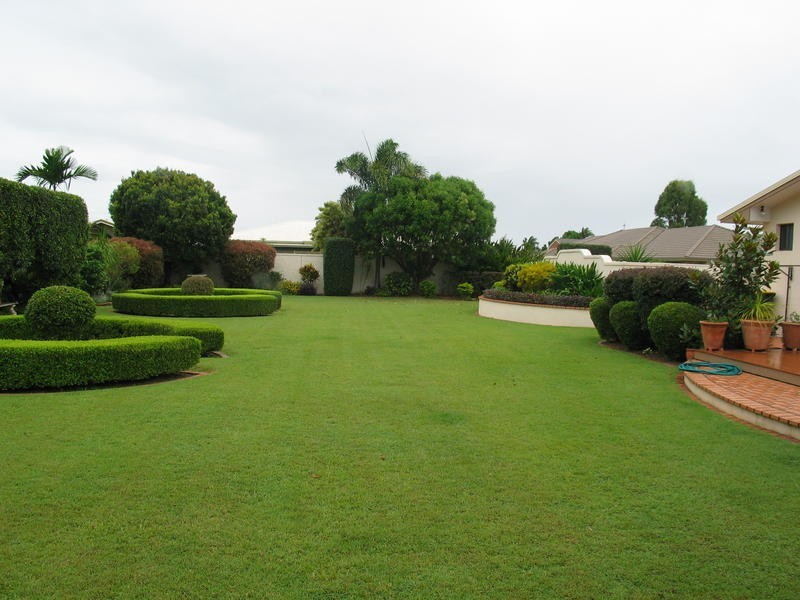 40 Avenell Street, Avenell Heights QLD 4670