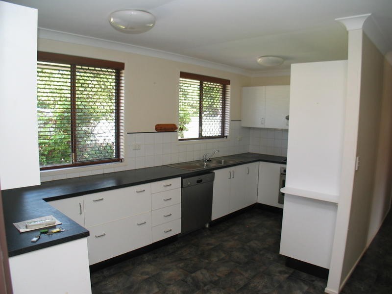 23 Strathdee Avenue, Bundaberg South QLD 4670