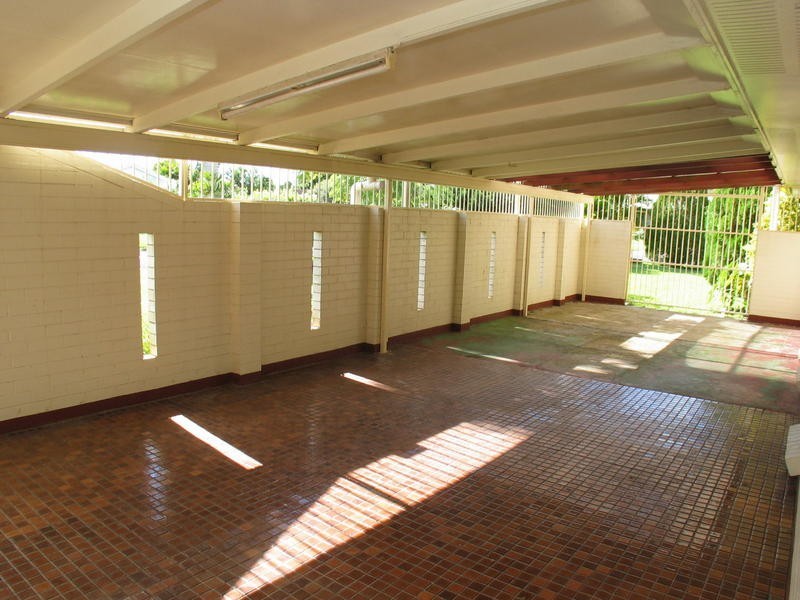 23 Strathdee Avenue, Bundaberg South QLD 4670