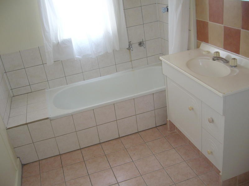 9 Kent Street, Bundaberg East QLD 4670