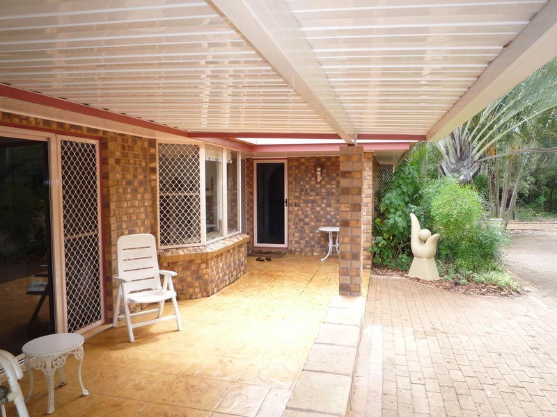 27 Cockatoo Crescent, Gooburrum QLD 4670