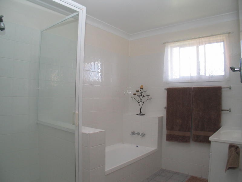 271 Goodwood Road, Thabeban QLD 4670