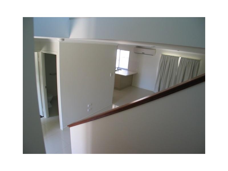 2 99 Woondooma Street, Bundaberg West QLD 4670