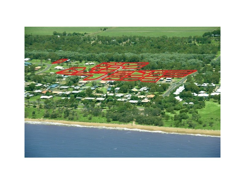 Cnr Acacia Street & Ocean Breeze Estate, Moore Park Beach QLD 4670