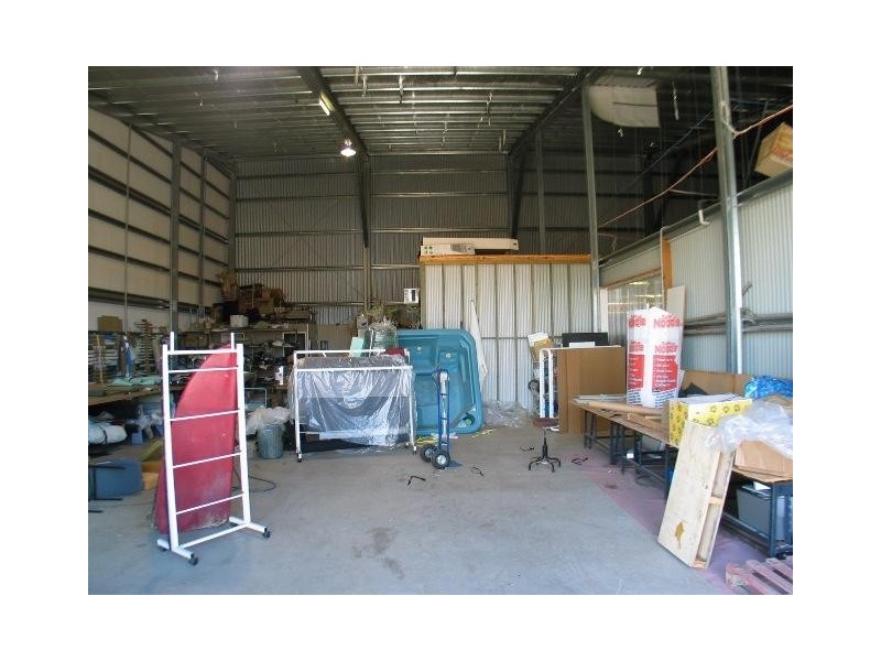 1B/22 Commercial Avenue, Kensington QLD 4670