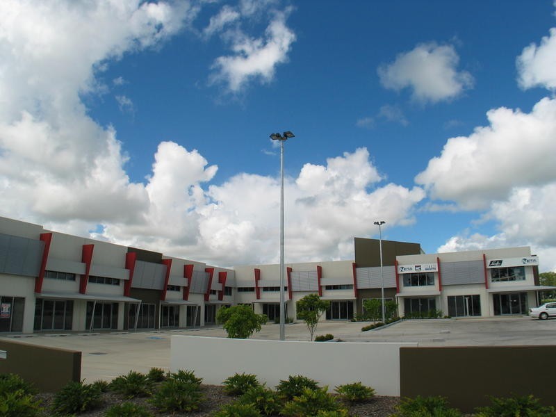 5 4 Phoebe Crescent, Kensington QLD 4670