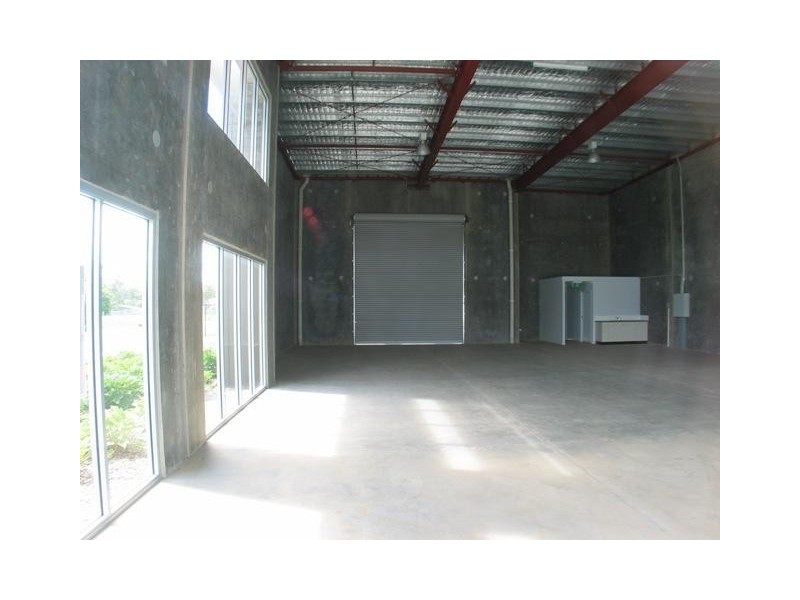 5 4 Phoebe Crescent, Kensington QLD 4670