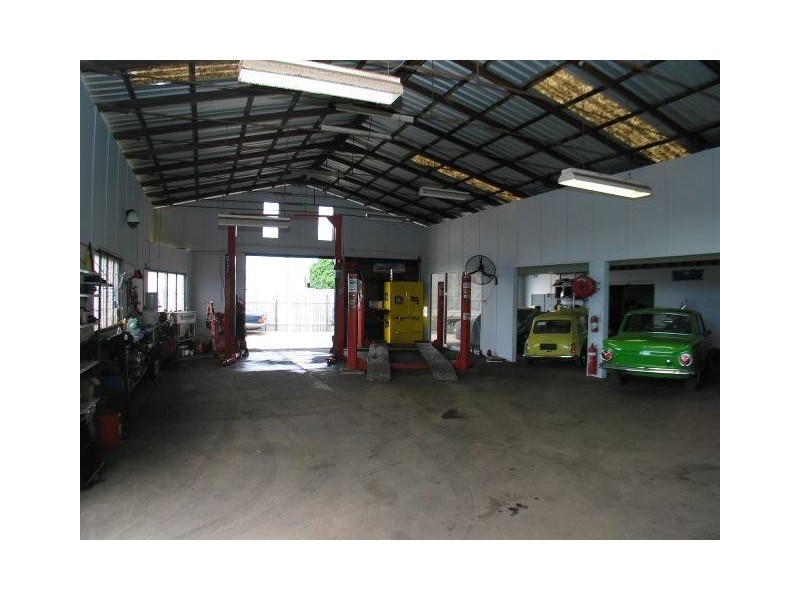 117 Bargara Road, Bundaberg East QLD 4670