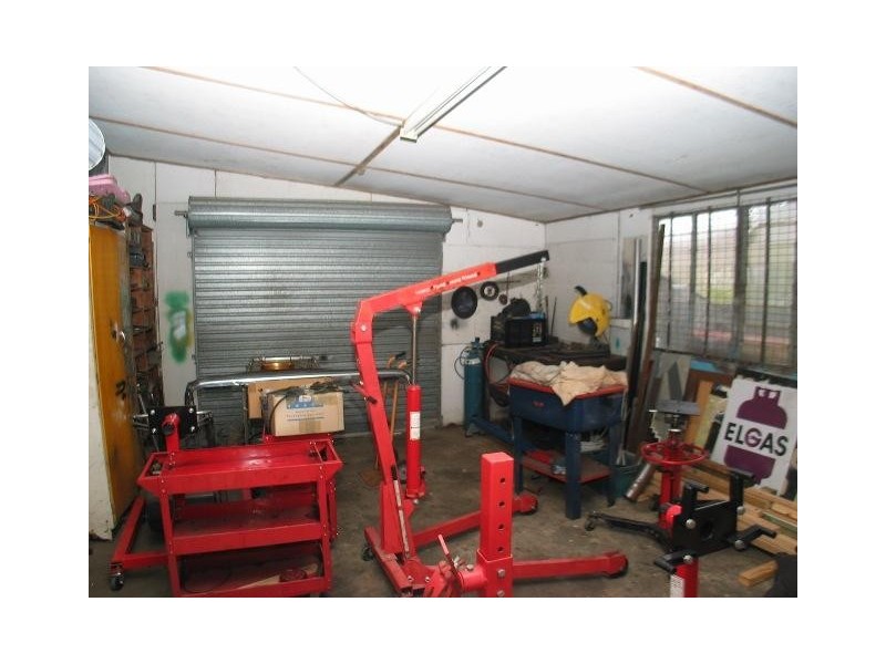 117 Bargara Road, Bundaberg East QLD 4670