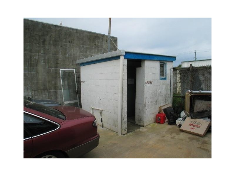 117 Bargara Road, Bundaberg East QLD 4670