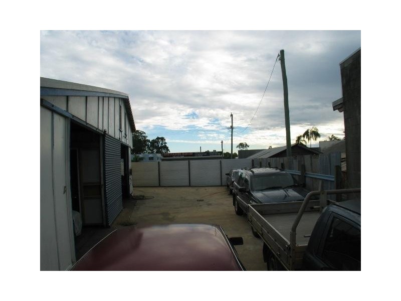 117 Bargara Road, Bundaberg East QLD 4670