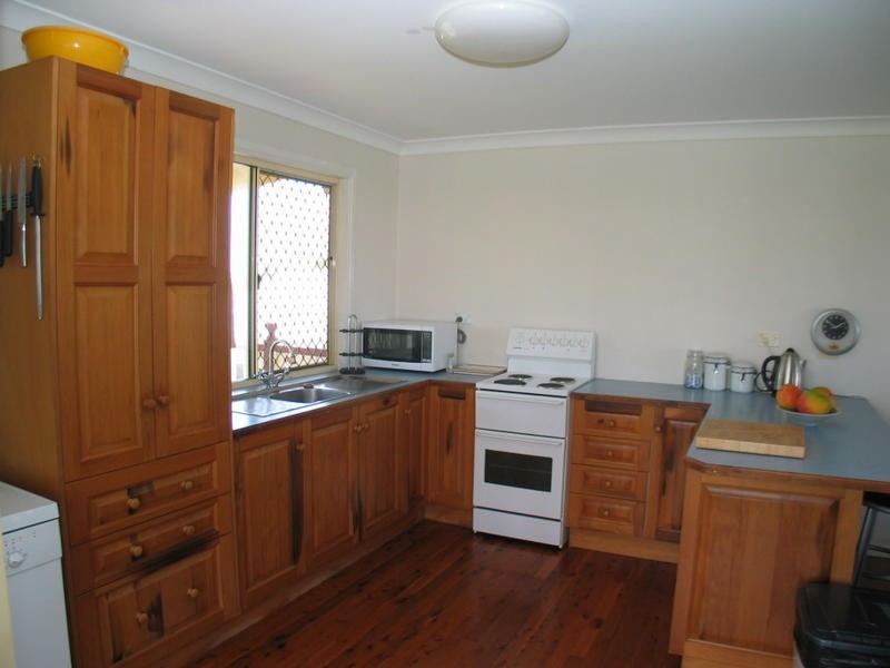 7 Emperor Drive, Elliott Heads QLD 4670