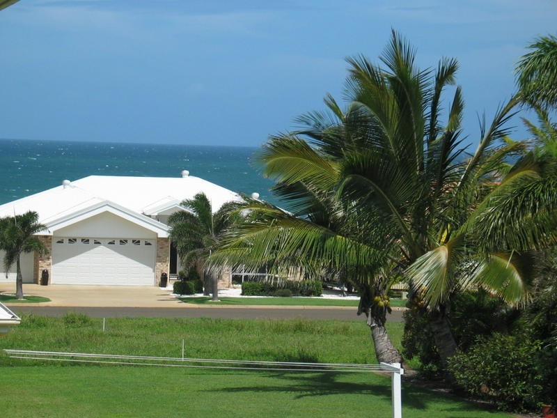 7 Emperor Drive, Elliott Heads QLD 4670
