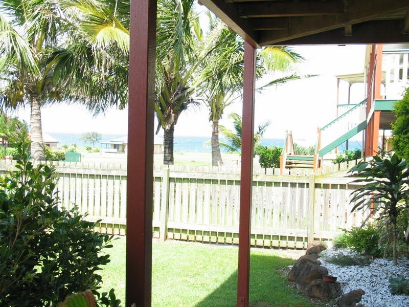 7 Emperor Drive, Elliott Heads QLD 4670