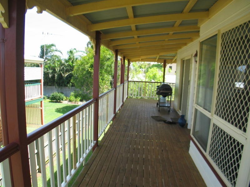 7 Emperor Drive, Elliott Heads QLD 4670
