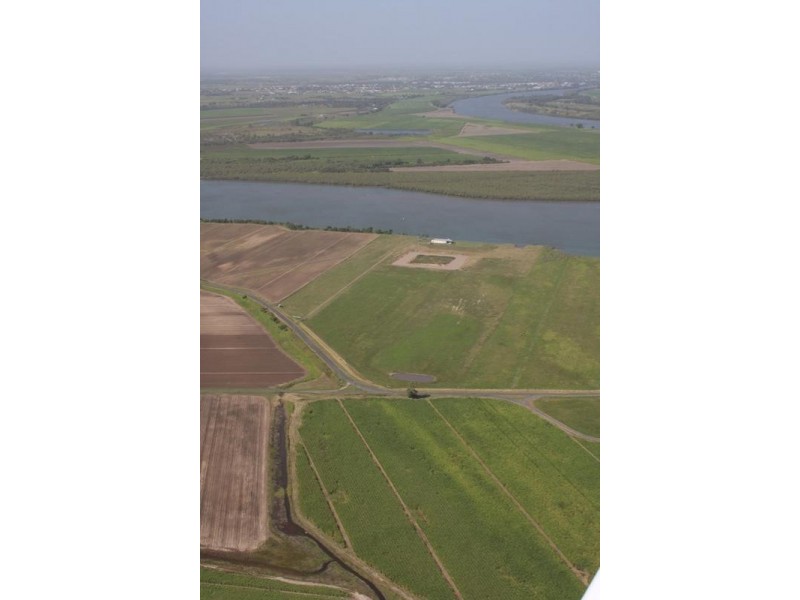 L13 River Road, Fairymead QLD 4670