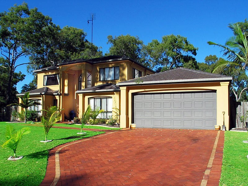 5 Royal Boulevard, Moore Park Beach QLD 4670