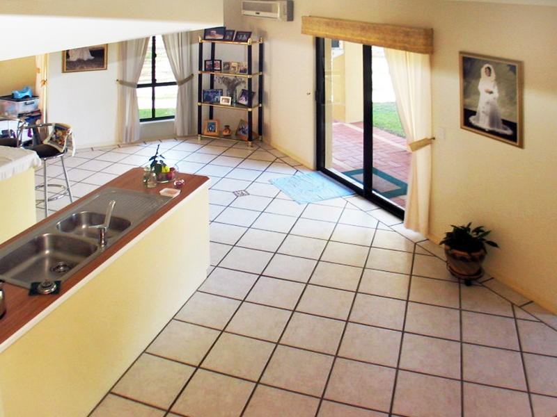 5 Royal Boulevard, Moore Park Beach QLD 4670