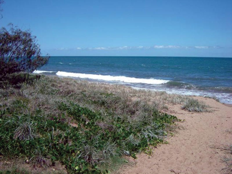 5 Royal Boulevard, Moore Park Beach QLD 4670