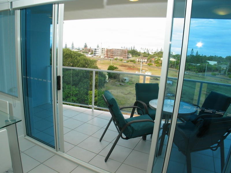 52 Johnson Street, Bargara QLD 4670