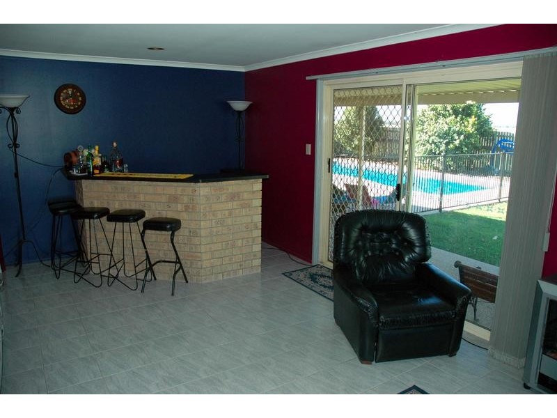 12 Crook Street, Kensington QLD 4670