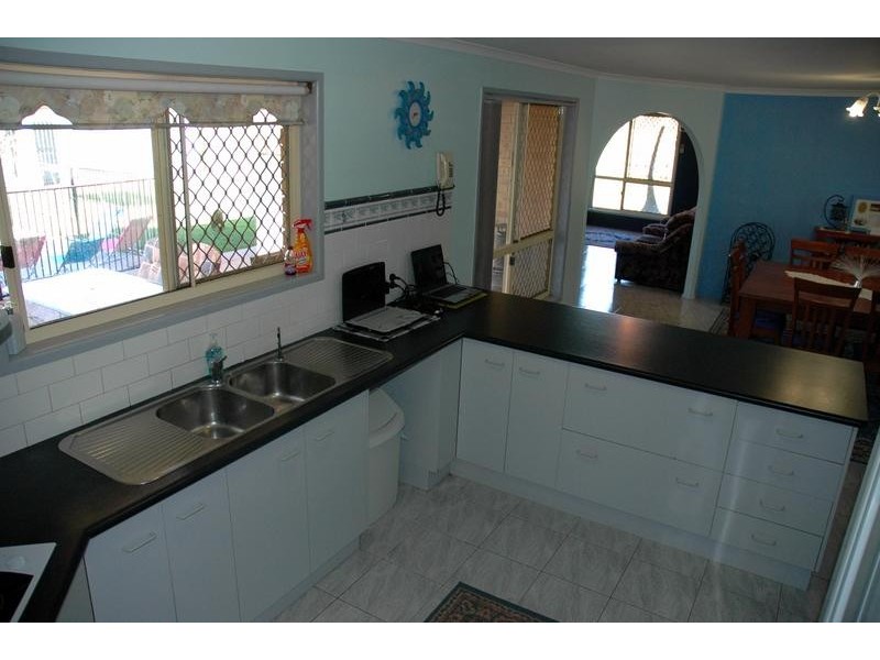 12 Crook Street, Kensington QLD 4670