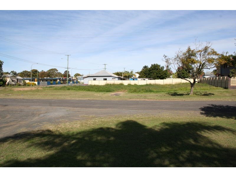 19 Queen Street, Bundaberg North QLD 4670