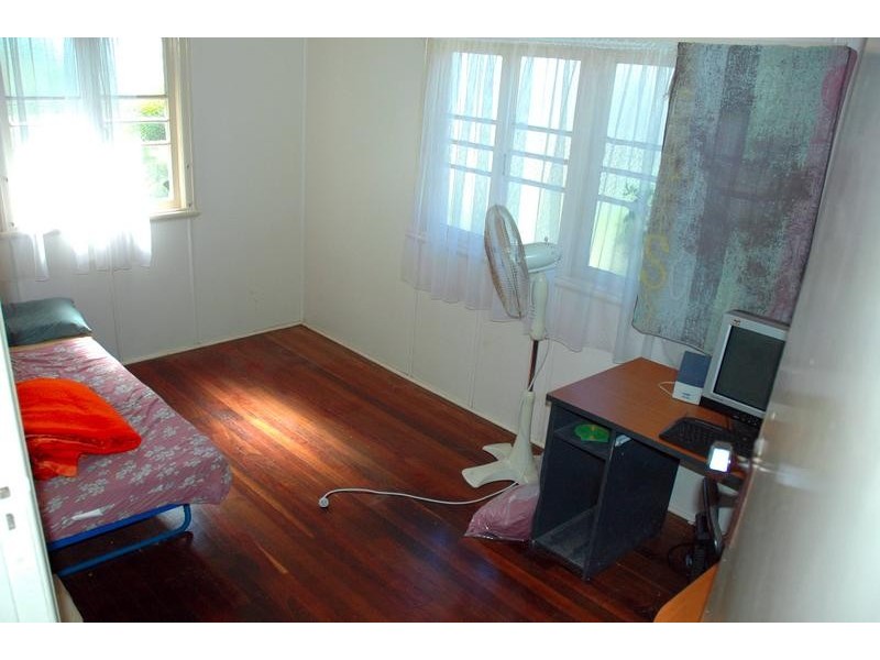 42 Tarakan Street, Svensson Heights QLD 4670