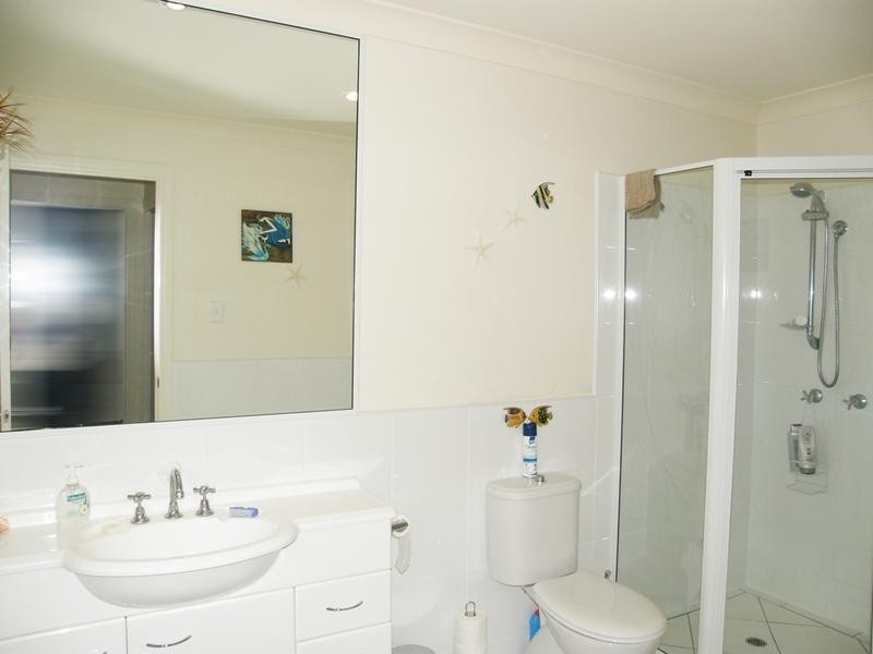 Unit 3 / 2 Sylvan Drive, Moore Park Beach QLD 4670