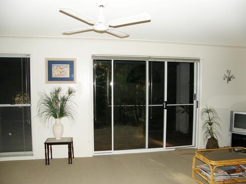 Unit 3 / 2 Sylvan Drive, Moore Park Beach QLD 4670