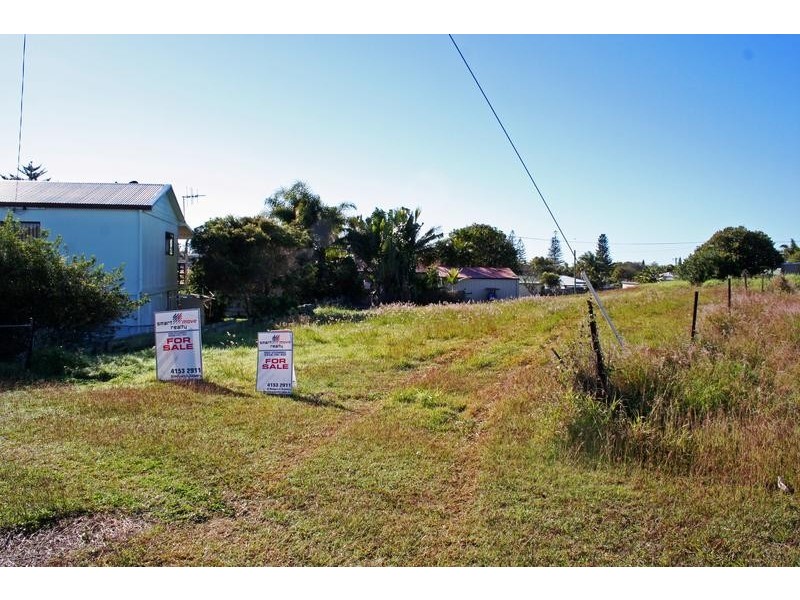 17 Bluewater Drive, Elliott Heads QLD 4670