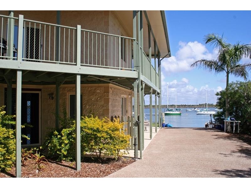 60 Corser Street, Burnett Heads QLD 4670