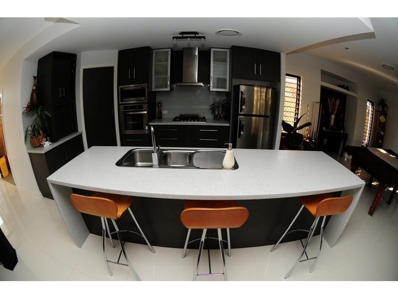 18 Sarra Place, Bundaberg East QLD 4670