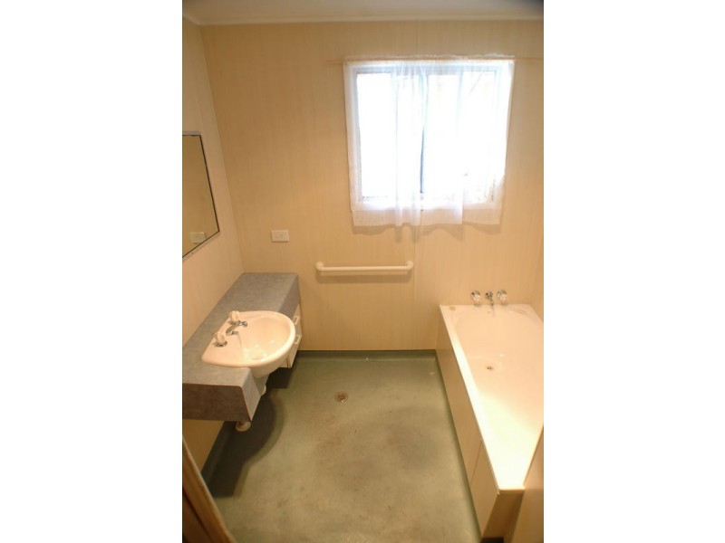 52 Fairymead Road,, Bundaberg North QLD 4670